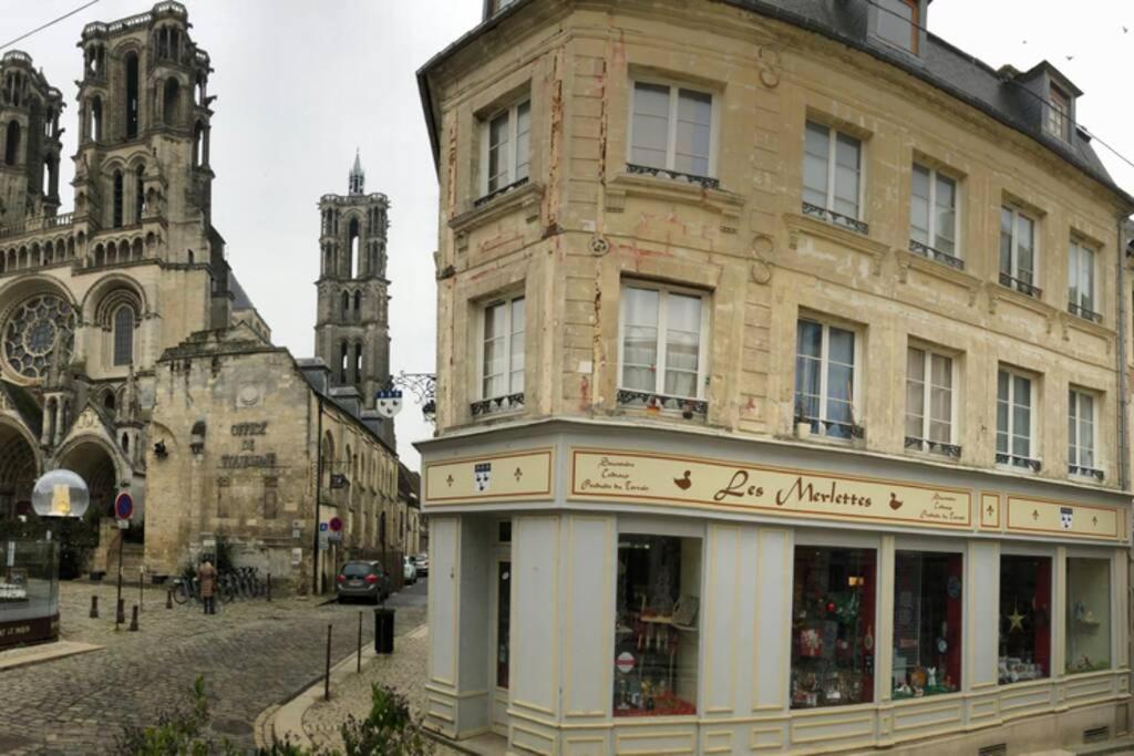 Laon : « Suite Privee Au Pied De La Cathedrale » Zewnętrze zdjęcie